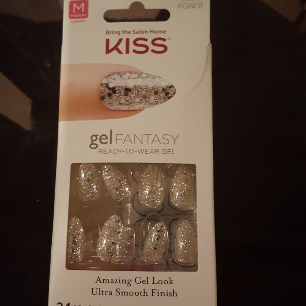 Ready to Wear Gel Nails